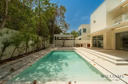 Villa - 5 Bedrooms - 6 Bathrooms for rent in Meadows 2 - Meadows - Dubai