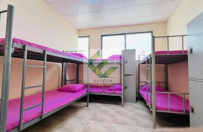 Labor Camp - Studio - 7+ for rent in M-33 - Mussafah Industrial Area - Mussafah - Abu Dhabi
