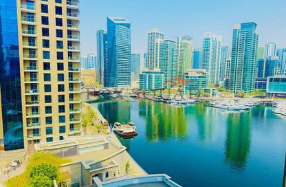 Apartment - 1 Bedroom - 2 Bathrooms for rent in Beauport Tower - Marina Promenade - Dubai Marina - Dubai