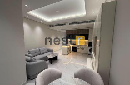 شقة - 1 - 1 للايجار في سكاي هيلز ريزيدنسز 1 - سكاي هيلز ريسيدنزيس - حديقة دبي العلميه - دبي