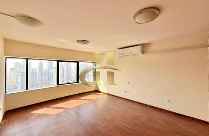 Apartment - 4 - 5 for rent in Al Waleed Paradise - JLT Cluster R - Jumeirah Lake Towers - Dubai