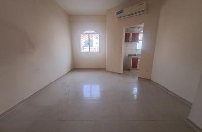 Apartment - 1 - 1 for rent in Fire Station Road - Muwaileh - Sharjah