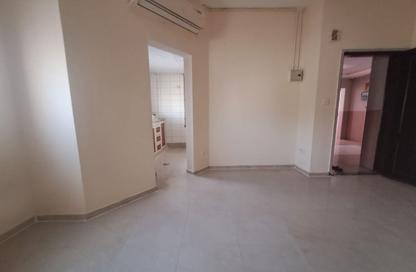 Apartment - 1 - 1 for rent in Fire Station Road - Muwaileh - Sharjah
