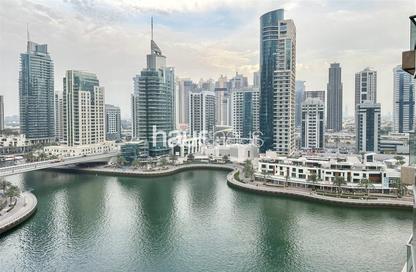 Apartment - 1 Bedroom - 2 Bathrooms for rent in Fairfield Tower - Park Island - Dubai Marina - Dubai
