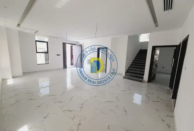 127911907 - Property Image 3