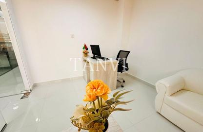 Office Space - Studio - 1 Bathroom for rent in Silver Home Building - Hor Al Anz - Deira - Dubai