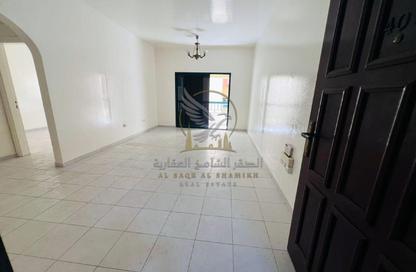 Apartment - 1 - 1 for rent in Al Qulayaa Building - Al Qulaya'ah - Al Sharq - Sharjah