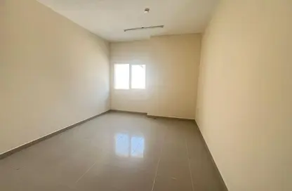 شقة - 2 غرف نوم - 2 حمامات للايجار في بناية البطينة 9 - البطينة - الشارقة