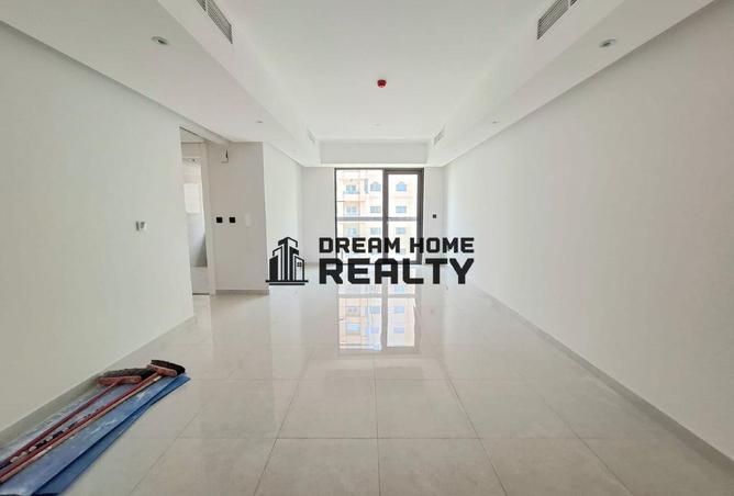 140586109 - Property Main Image