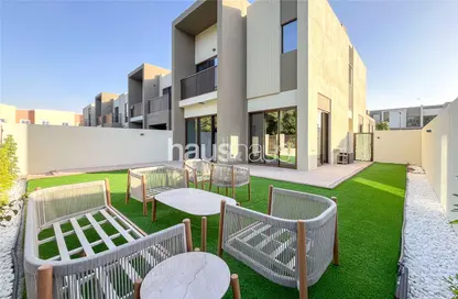 Townhouse - 4 Bedrooms - 4 Bathrooms for sale in La Violeta 1 - La Violeta - Villanova - Dubai Land - Dubai Townhouse - 4 Bedrooms - 4 Bathrooms for sale in La Violeta 1 - La Violeta - Villanova - Dubai Land - Dubai
