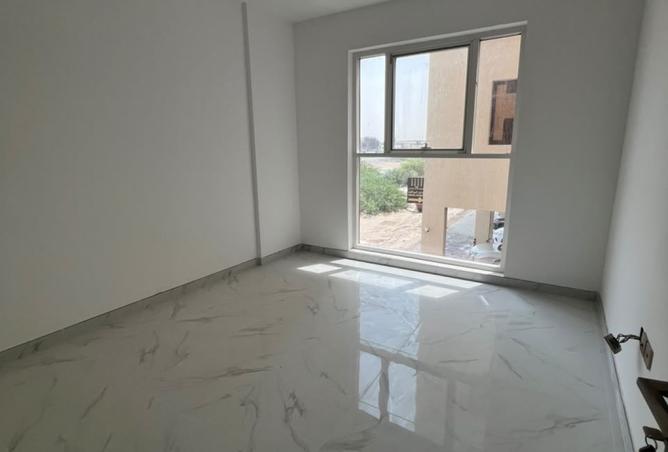 144180374 - Property Image 2