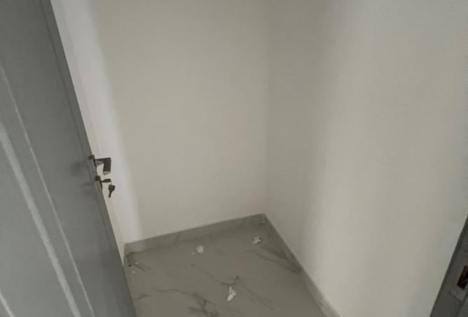 144180374 - Property Image 3
