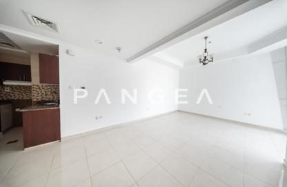 Apartment - Studio - 1 for rent in The Court - Business Bay - Dubai