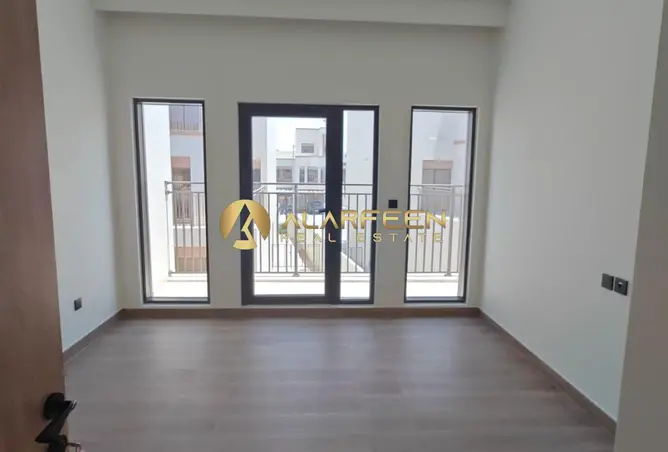156896029 - Property Image 3