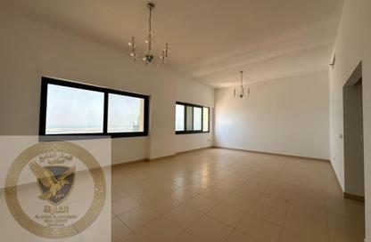 Apartment - 3 Bedrooms - 4 Bathrooms for rent in Al Mamzar - Al Mamzar - Sharjah - Sharjah