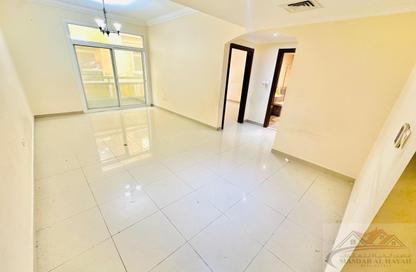 Apartment - 1 Bedroom - 2 Bathrooms for rent in Muwaileh 29 Building - Muwaileh - Sharjah