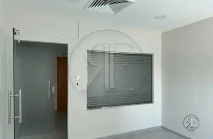 Office Space - Studio - 1 Bathroom for rent in Business Tower - Business Bay - Dubai