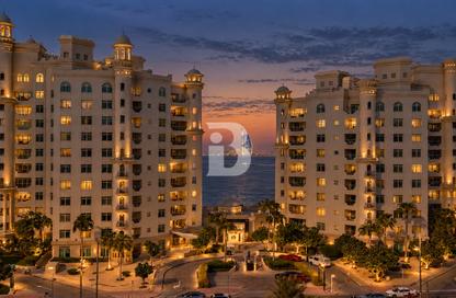 Apartment - 3 - 4 for rent in Al Shahla - Shoreline Apartments - Palm Jumeirah - Dubai