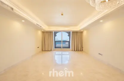 Apartment - 3 Bedrooms - 3 Bathrooms for rent in Maurya - Grandeur Residences - Palm Jumeirah - Dubai