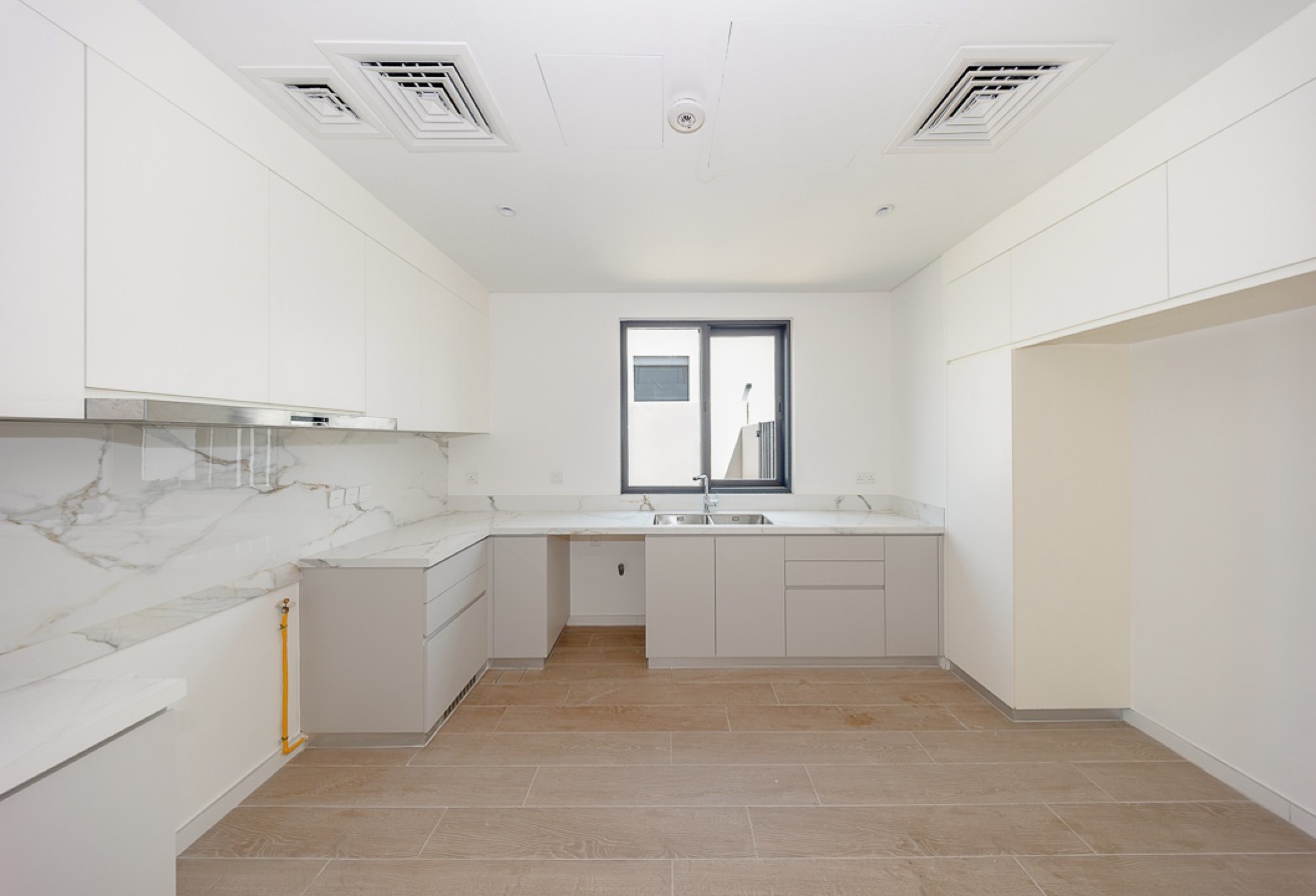 4 bedroom townhouse in Jebel Ali Village Townhouses, Jebel Ali: 15