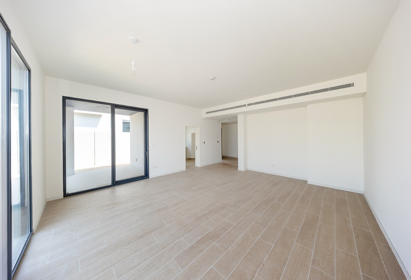 4 bedroom townhouse in Jebel Ali Village Townhouses, Jebel Ali: 9