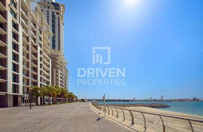 Apartment - 1 Bedroom - 2 Bathrooms for rent in RAK Tower - Marina Square - Al Reem Island - Abu Dhabi