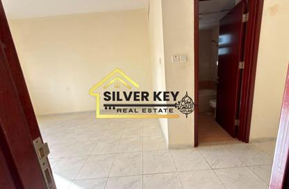 Apartment - 1 Bedroom - 2 Bathrooms for rent in Al Majaz 2 - Al Majaz - Sharjah Apartment - 1 Bedroom - 2 Bathrooms for rent in Al Majaz 2 - Al Majaz - Sharjah
