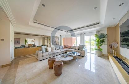 Villa - 6 Bedrooms - 6 Bathrooms for rent in Meadows 5 - Meadows - Dubai