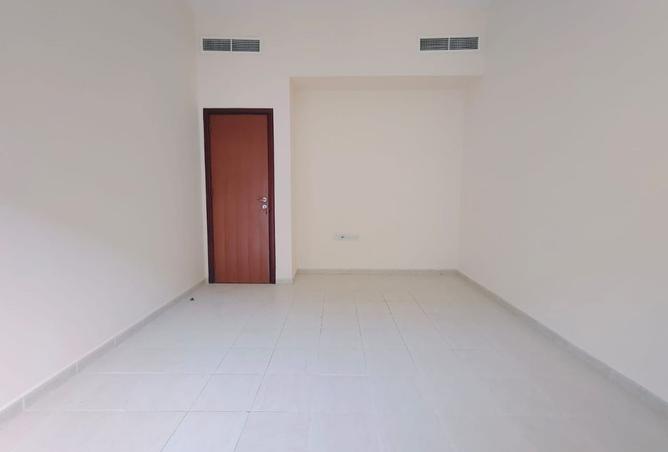 128351305 - Property Image 3
