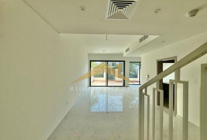 71127778 - Property Image 2