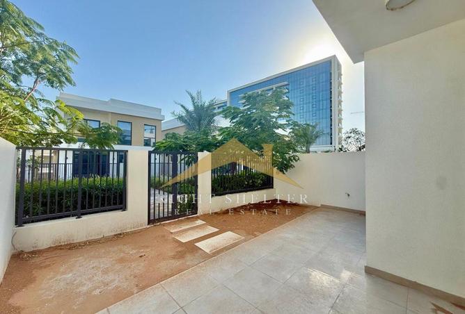 71127778 - Property Main Image