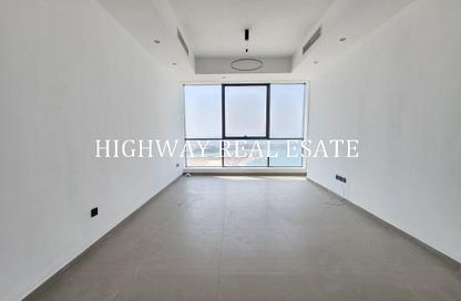 Apartment - 1 Bedroom - 2 Bathrooms for rent in La Plage Tower - Al Mamzar - Sharjah - Sharjah