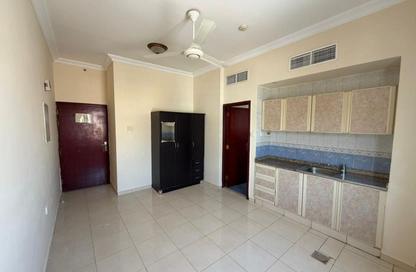 Apartment - Studio - 1 Bathroom for rent in Abna Saqer Building - Al Hamidiya 1 - Al Hamidiya - Ajman