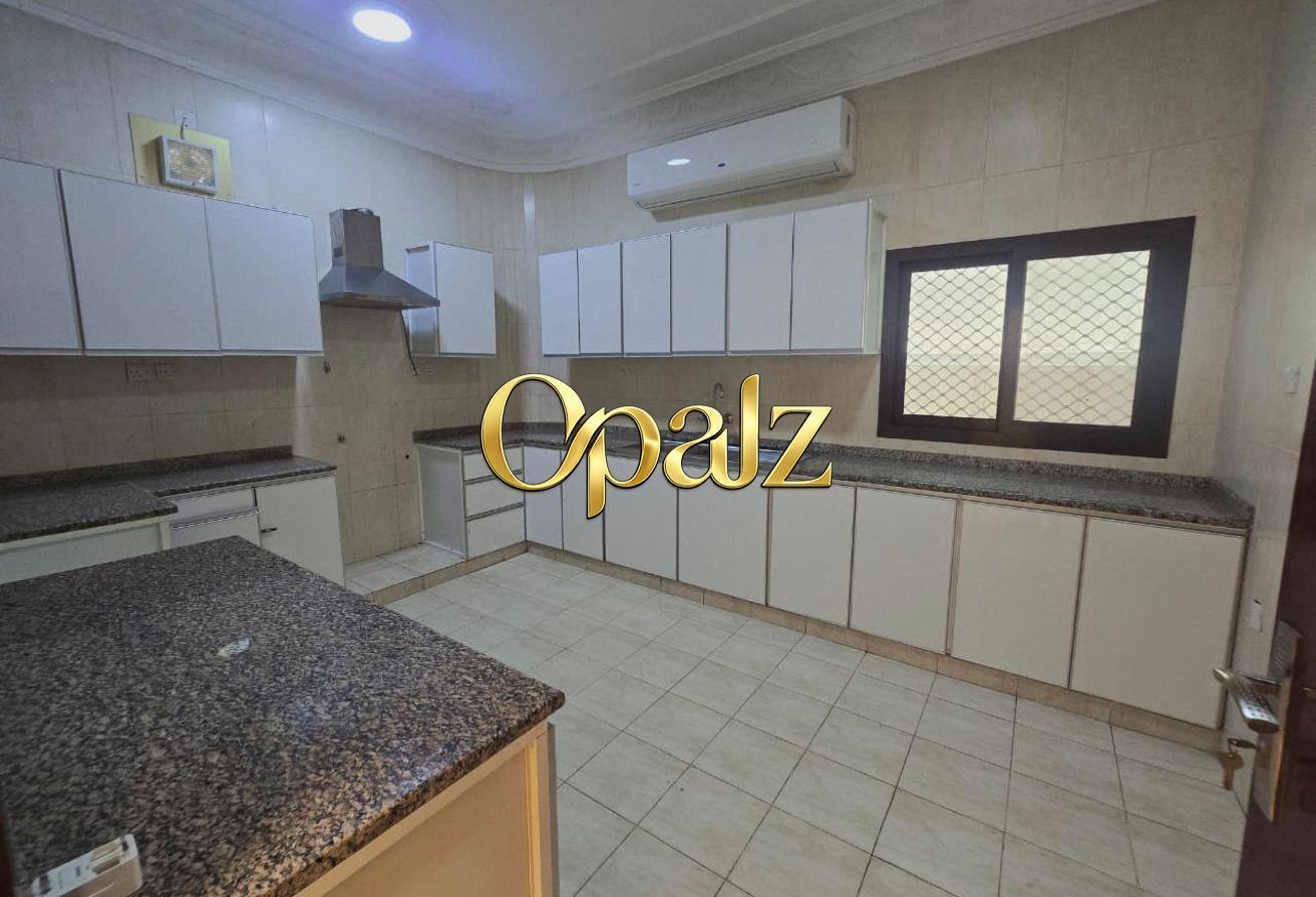 Negotiable | 6BR En-Suite Villa | Closer to Beach photo 16