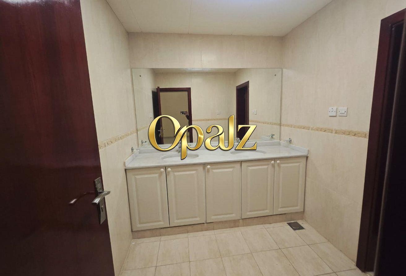 Negotiable | 6BR En-Suite Villa | Closer to Beach photo 25