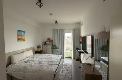 Apartment - 3 Bedrooms - 4 Bathrooms for sale in Mazaya 13 - Queue Point - Liwan - Dubai Land - Dubai