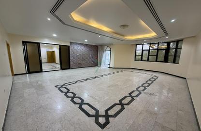 Villa - Studio - 4 Bathrooms for rent in Al Mraijeb - Al Jimi - Al Ain