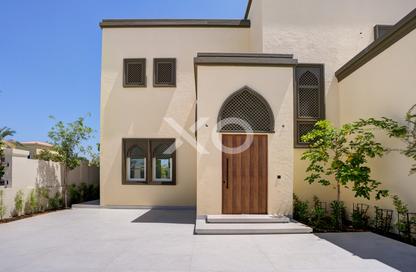 Villa - 3 Bedrooms - 4 Bathrooms for rent in District 8 - Jumeirah Park - Dubai