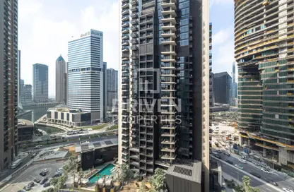 Office Space - Studio - 1 Bathroom for sale in The Binary Tower - Business Bay - Dubai