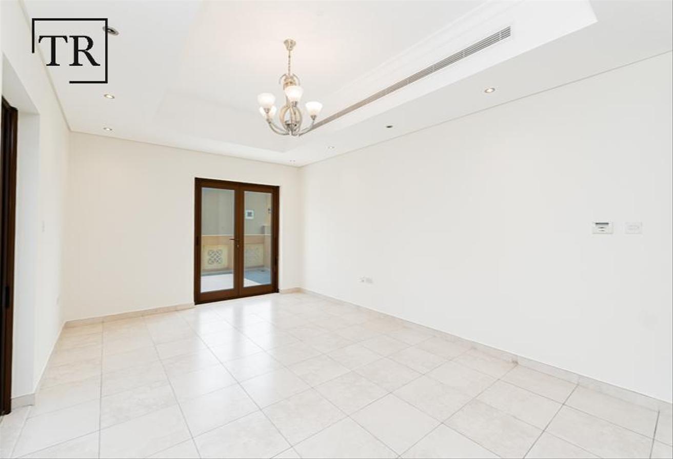 Single Row | Landscaped | Spacious | Maid + Driver photo 16