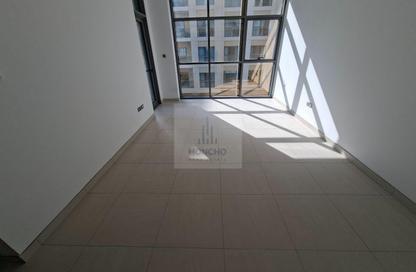 Apartment - 2 Bedrooms - 3 Bathrooms for rent in Jumeirah Garden City - Al Satwa - Dubai