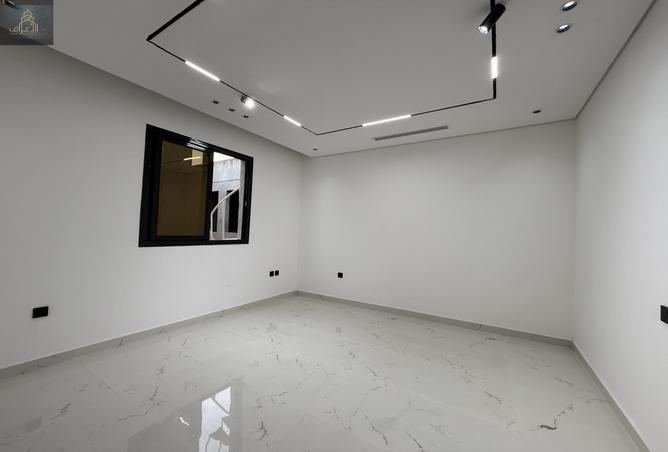 79854837 - Property Image 2