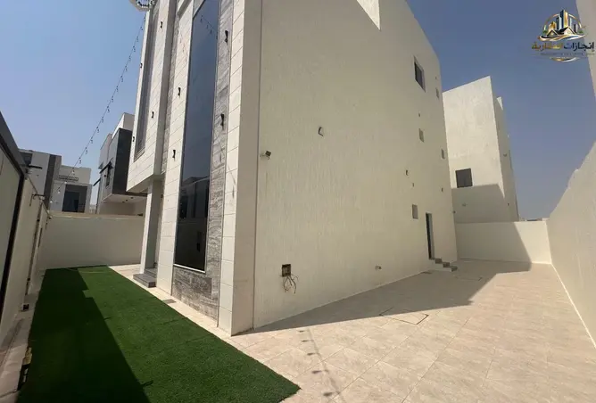 160985096 - صورة العقار 2