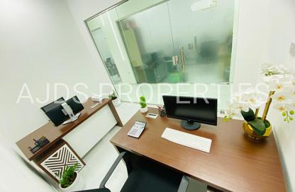 Office Space - Studio - 1 Bathroom for rent in Red Avenue - Al Garhoud - Dubai