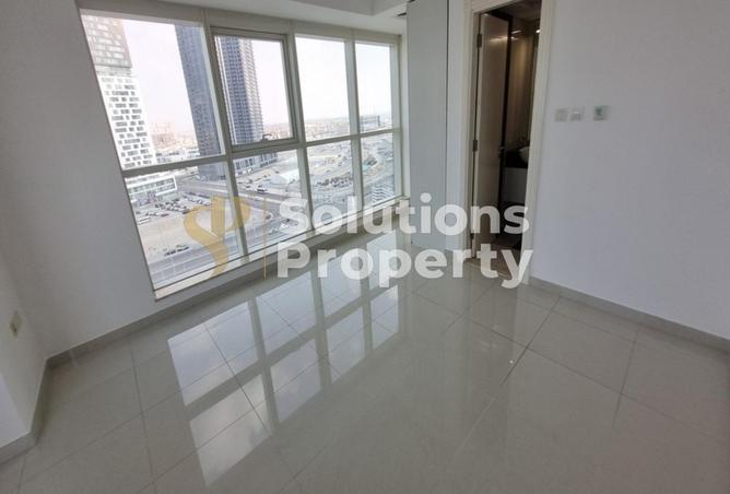 56126420 - Property Image 3