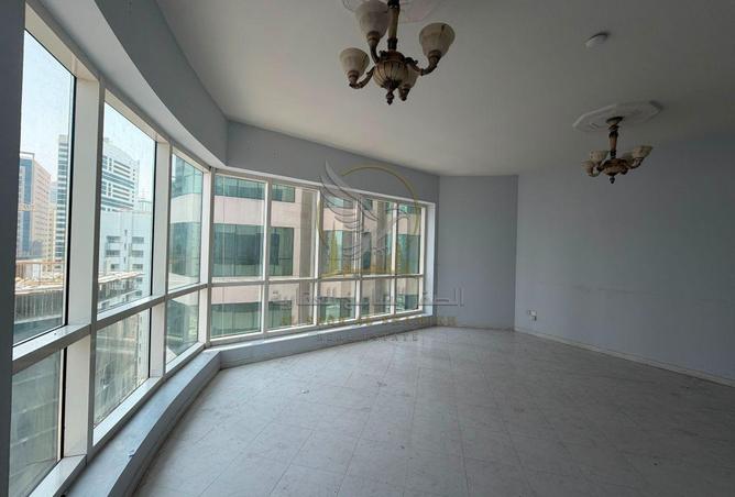 127913799 - Property Image 3