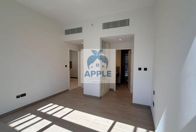 72304702 - Property Image 2