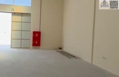 Warehouse - Studio - 1 Bathroom for rent in Al Jurf 2 - Al Jurf - Ajman Downtown - Ajman