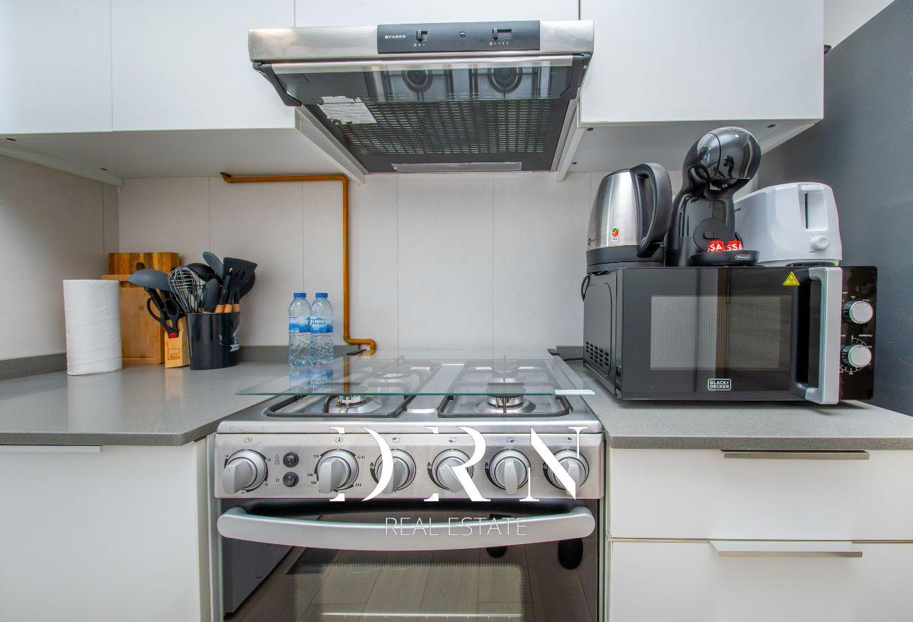 Renovated 1BR | Elegantly Furnished | High Floor photo 18