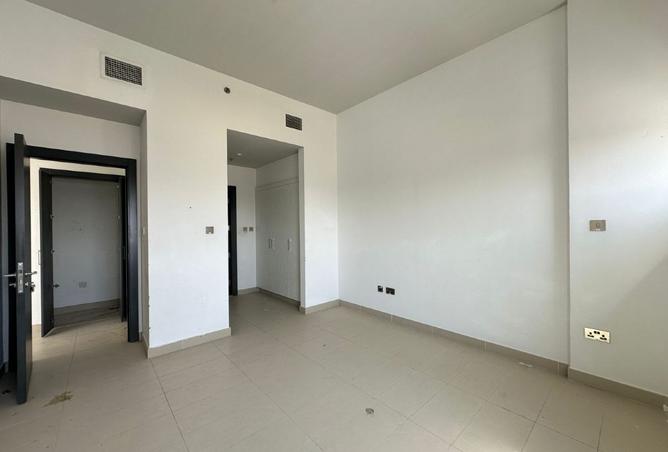 122466804 - Property Image 3